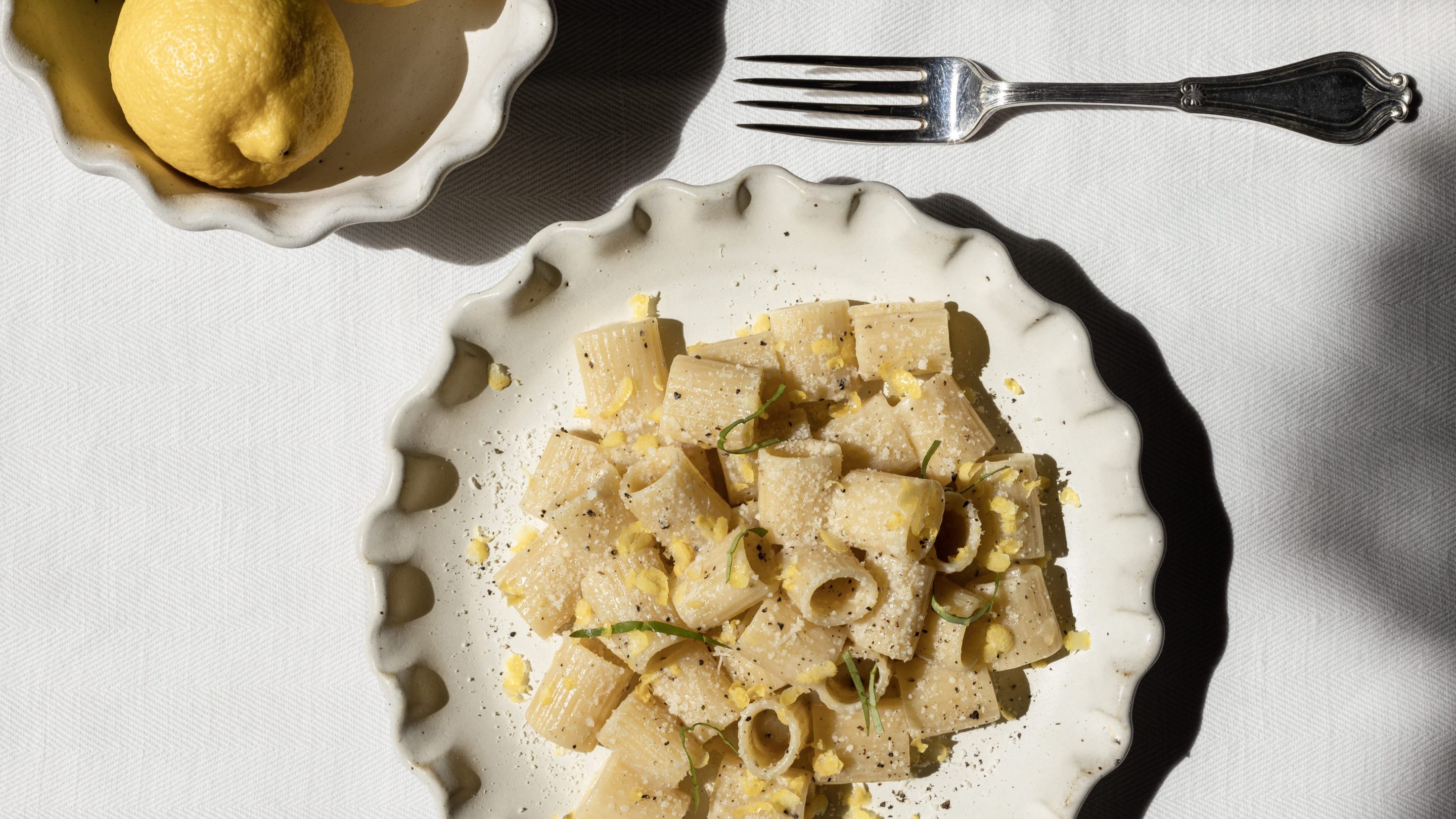 cacio e pepe rigatoni