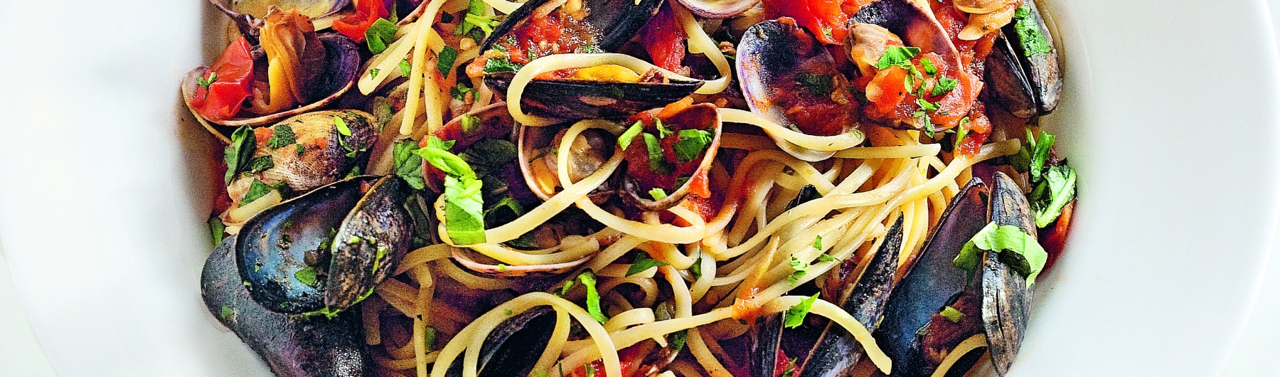Seafood Linguine, a Calabrian Classic - Appetito