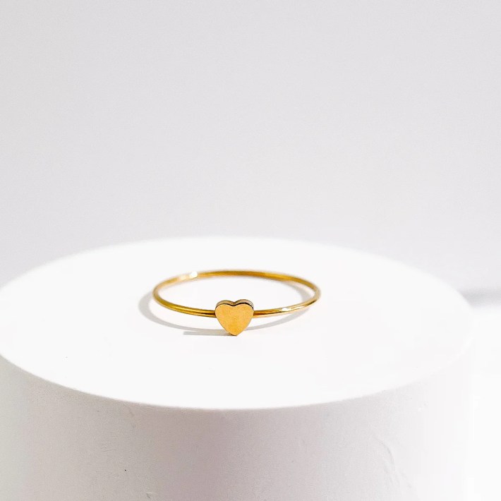 Dainty Heart Ring