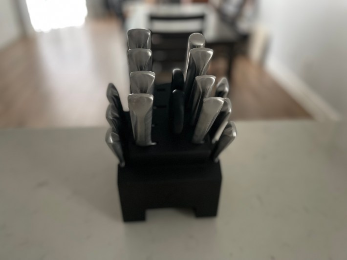The Imarku 16-Piece Knife Set in their Knife block.
