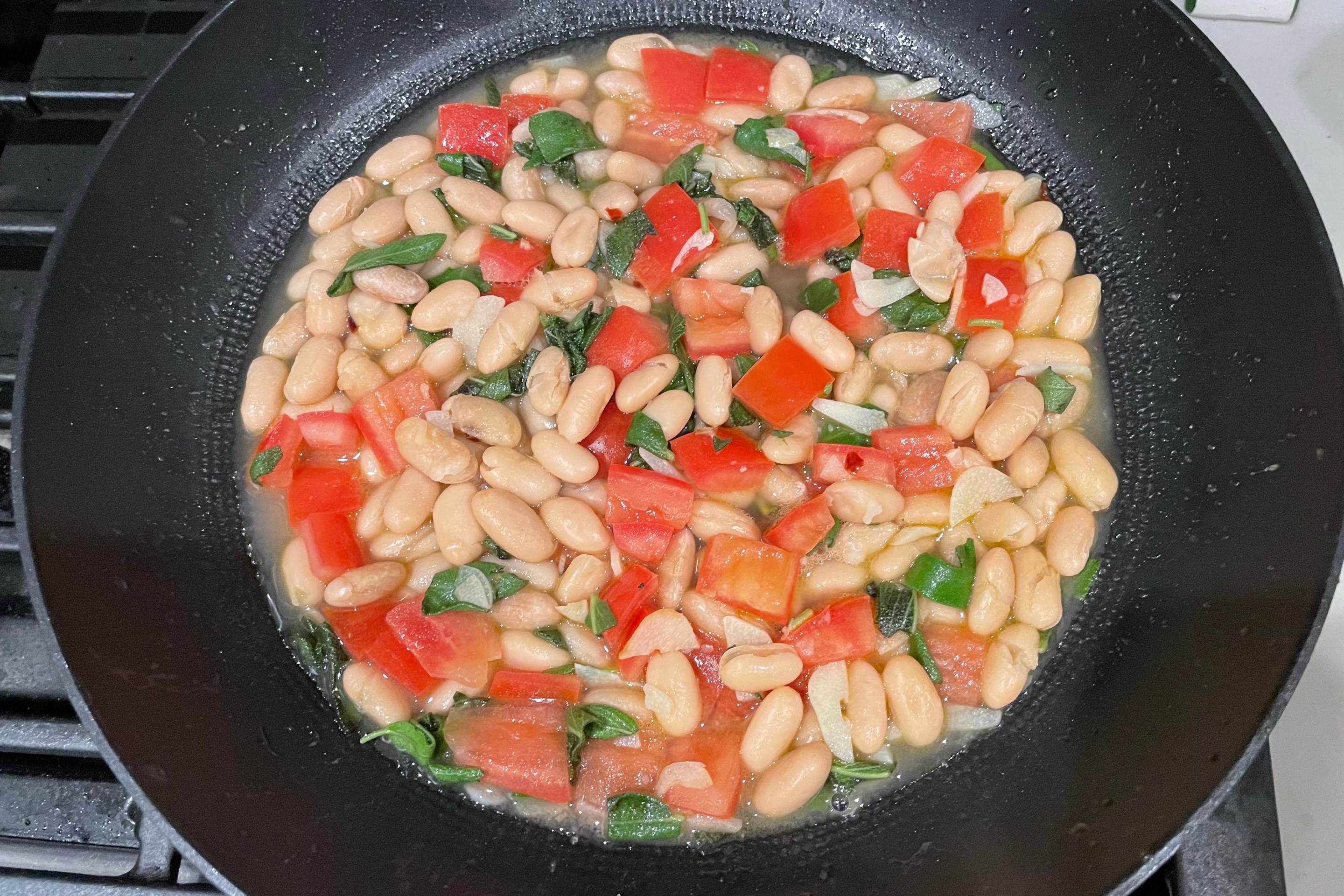 Tuscan White Beans (Fagioli all'Uccelletto).