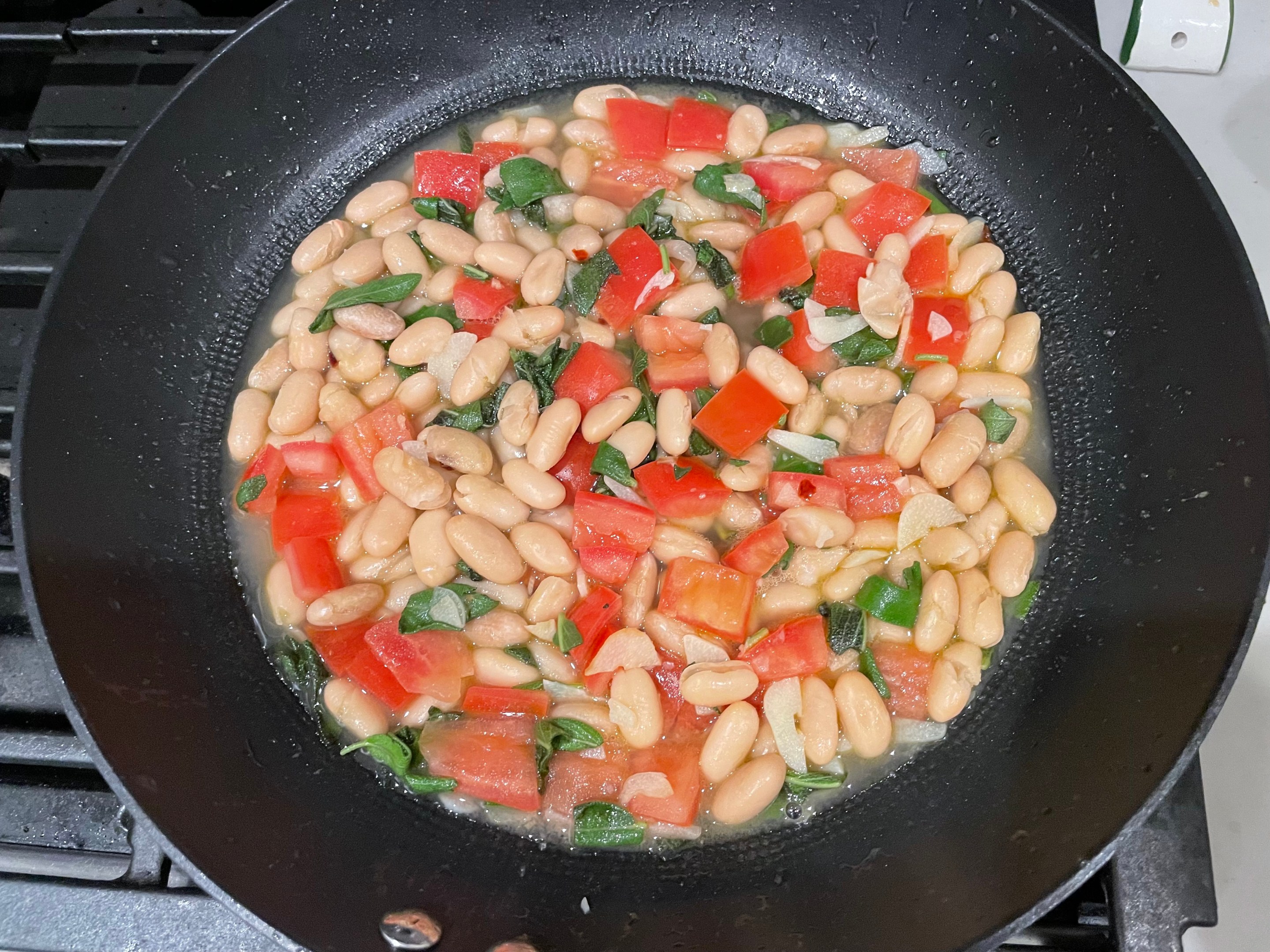 Tuscan White Beans (Fagioli all'Uccelletto).