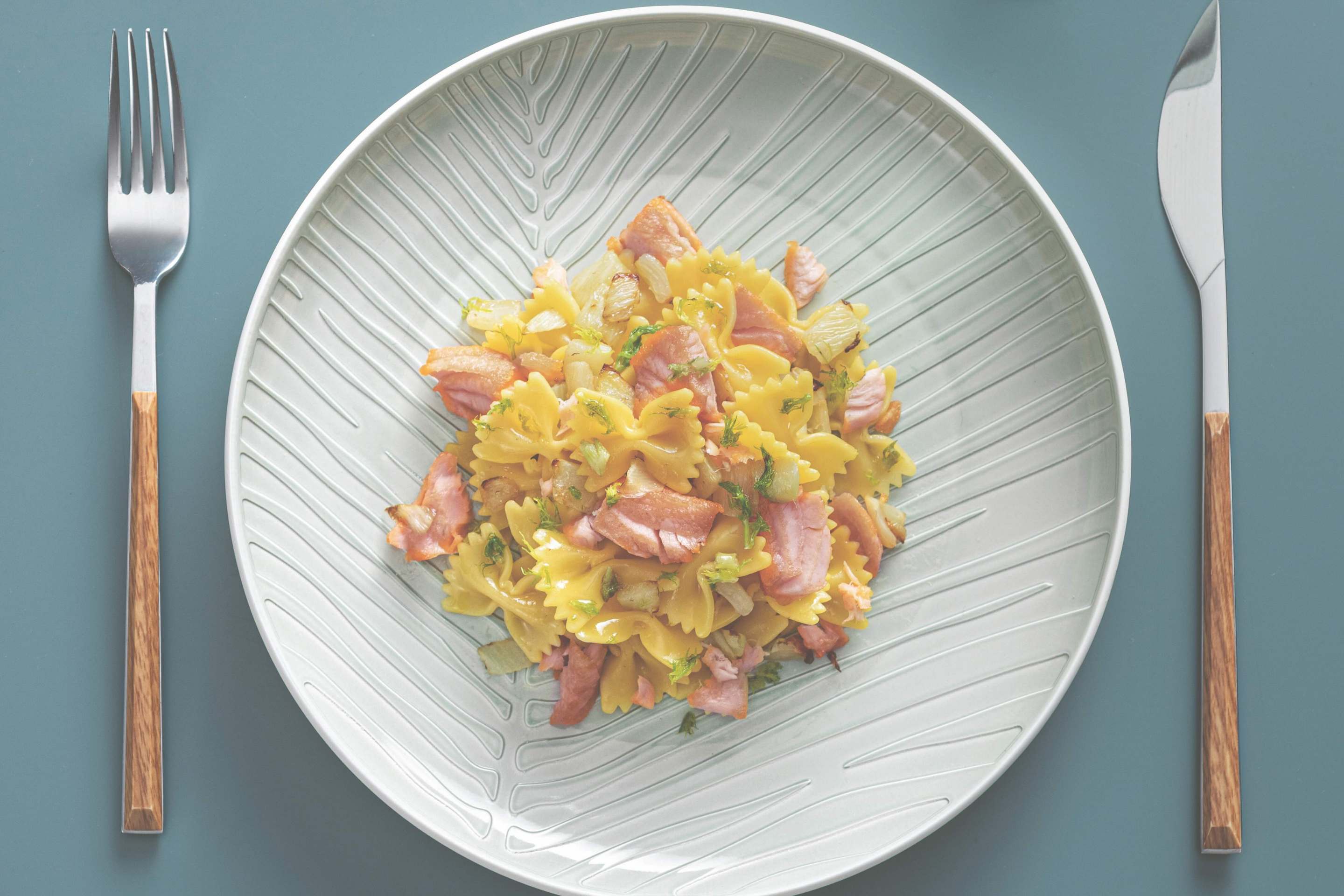 Farfalle with salmon and fennel