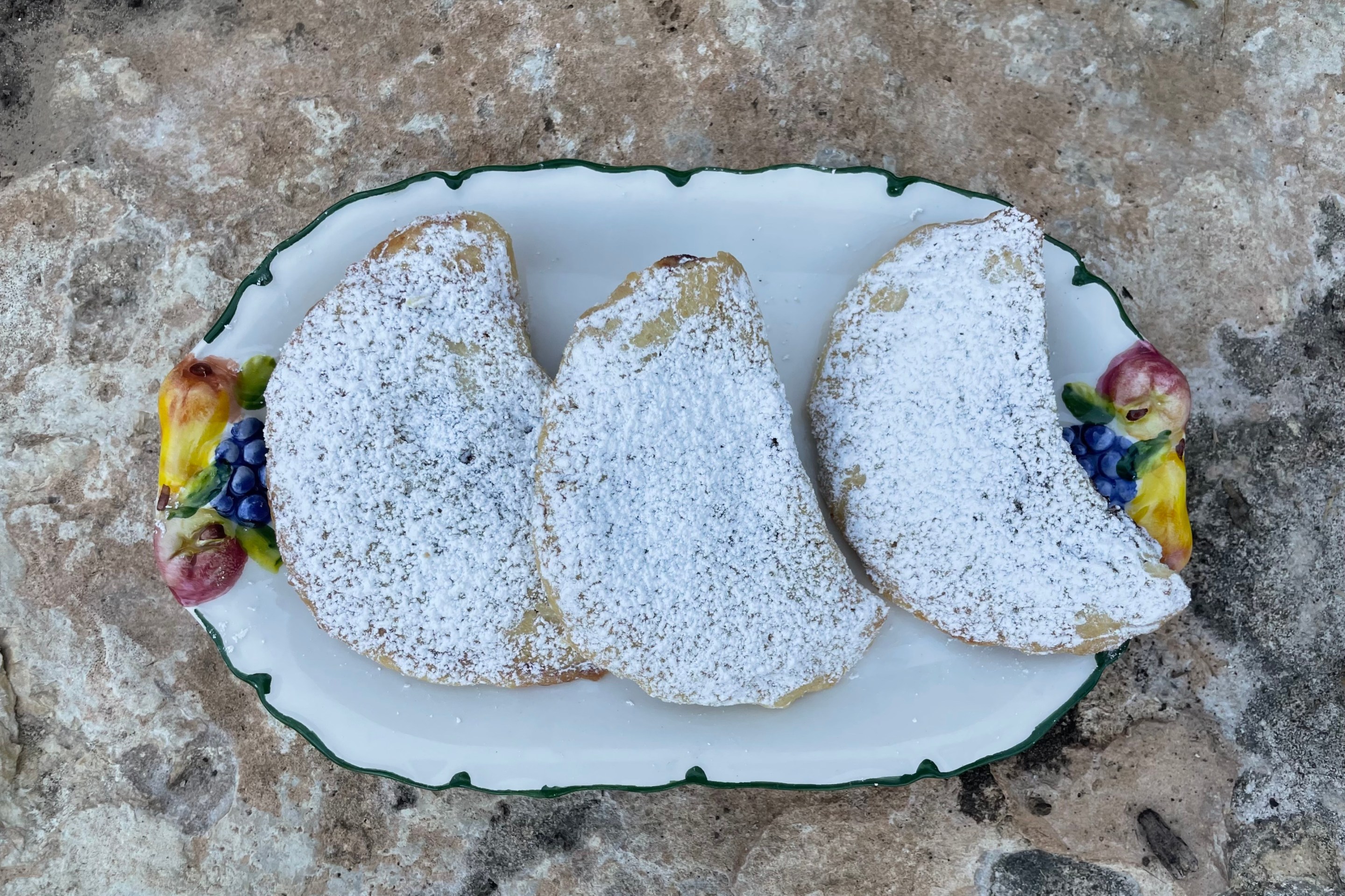 Ceppelliate are pastries from the Italian region of Molise.