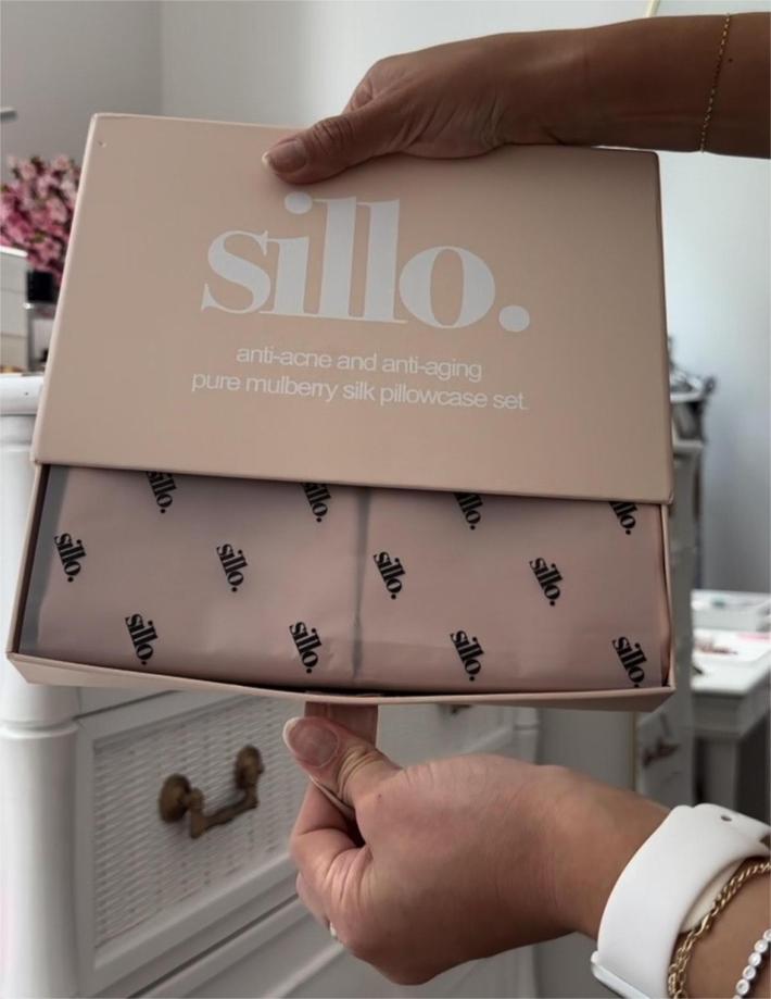 Sillo Silk Pillowcase.