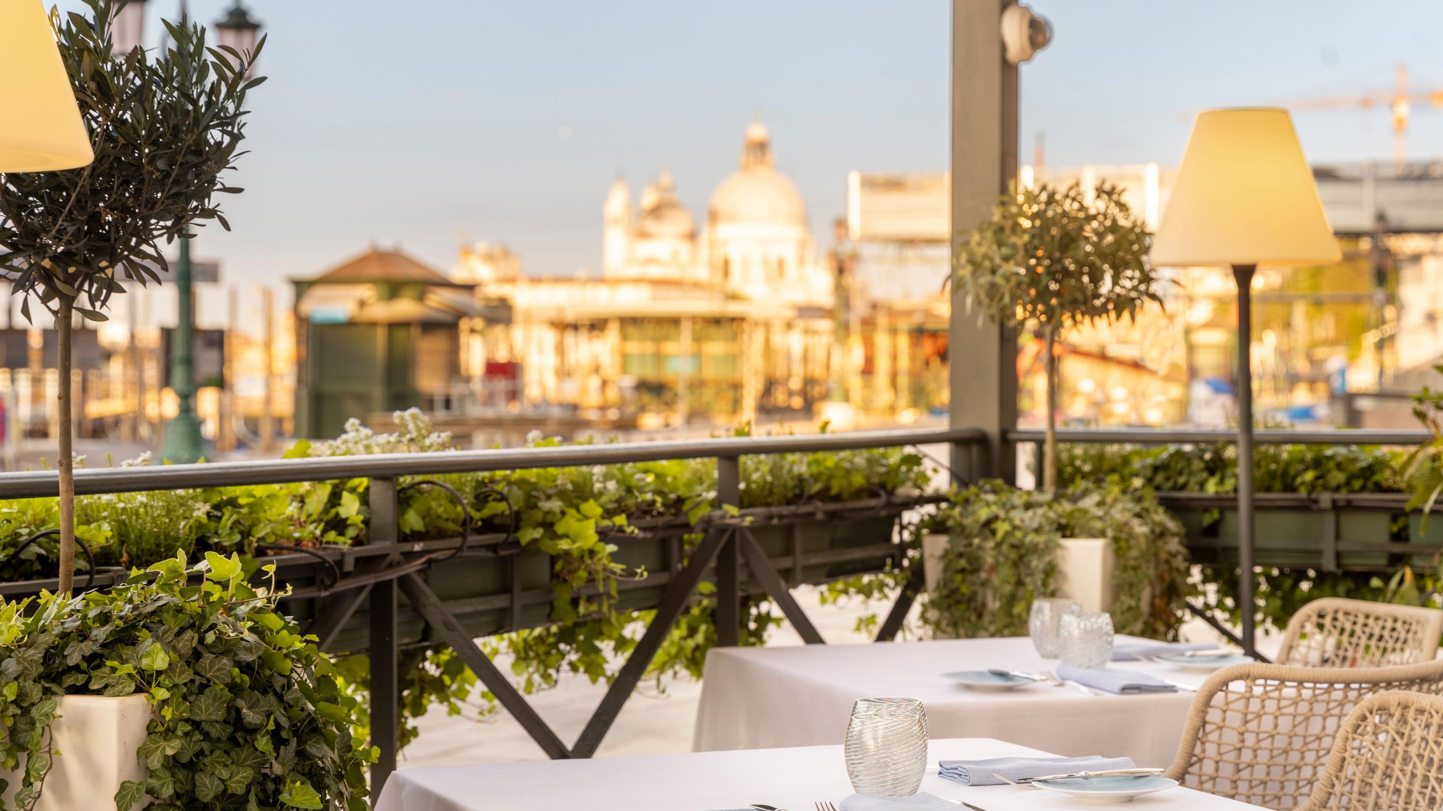 Romantic ambience overlooking the beauty of Venice Photo Credit: Dario Garofalo.