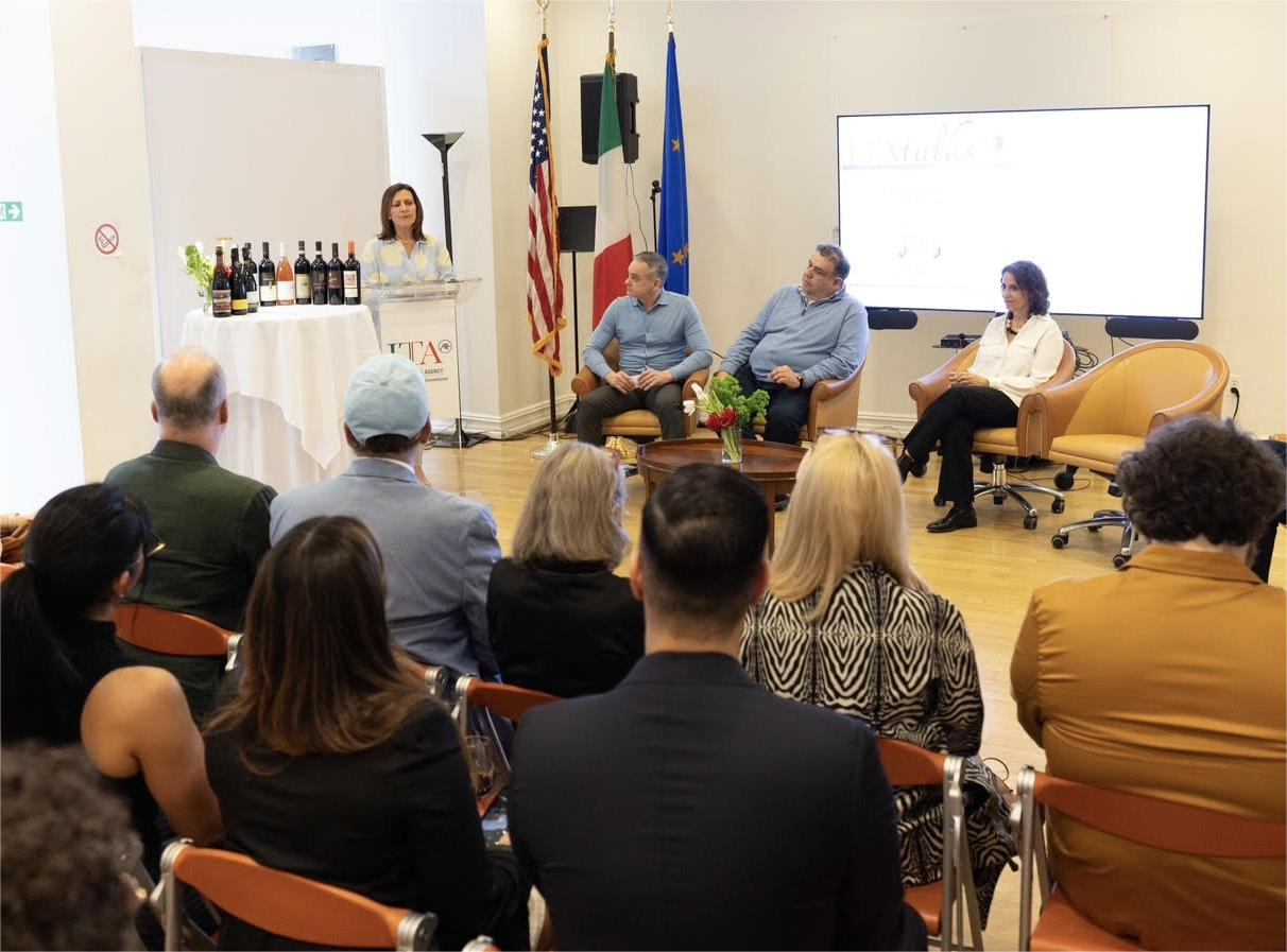 The ITA Talks event "Meat & Mingle" was introduced by ITA Commissioner Erika Di Giovancarlo (left) and included Appetito's EIC Andrew Cotto (2nd from left) as the moderator, Francesco Lupo (2nd from right) of Ferrarini USA and Susannah Gold of Vigneto Communications (right).