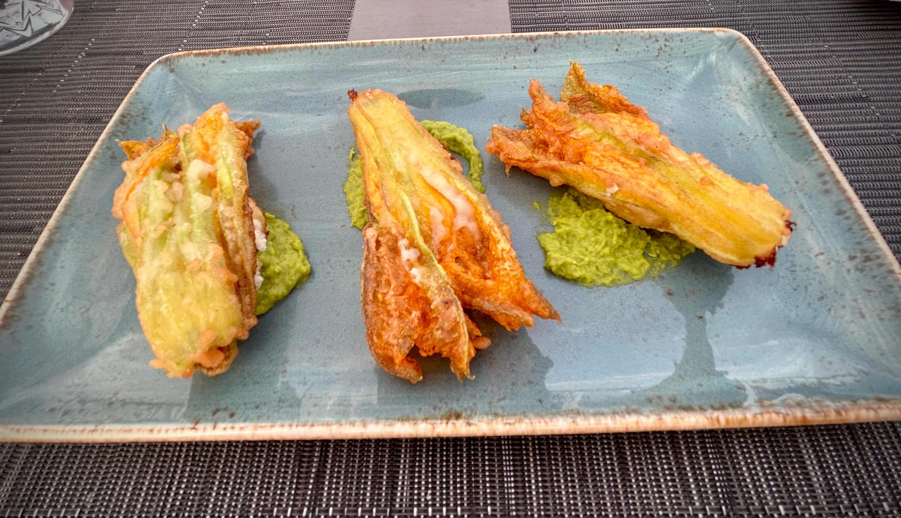 fried zucchini flowers