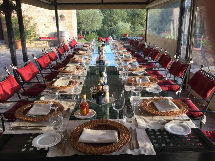 Communal dining at Casalvento.