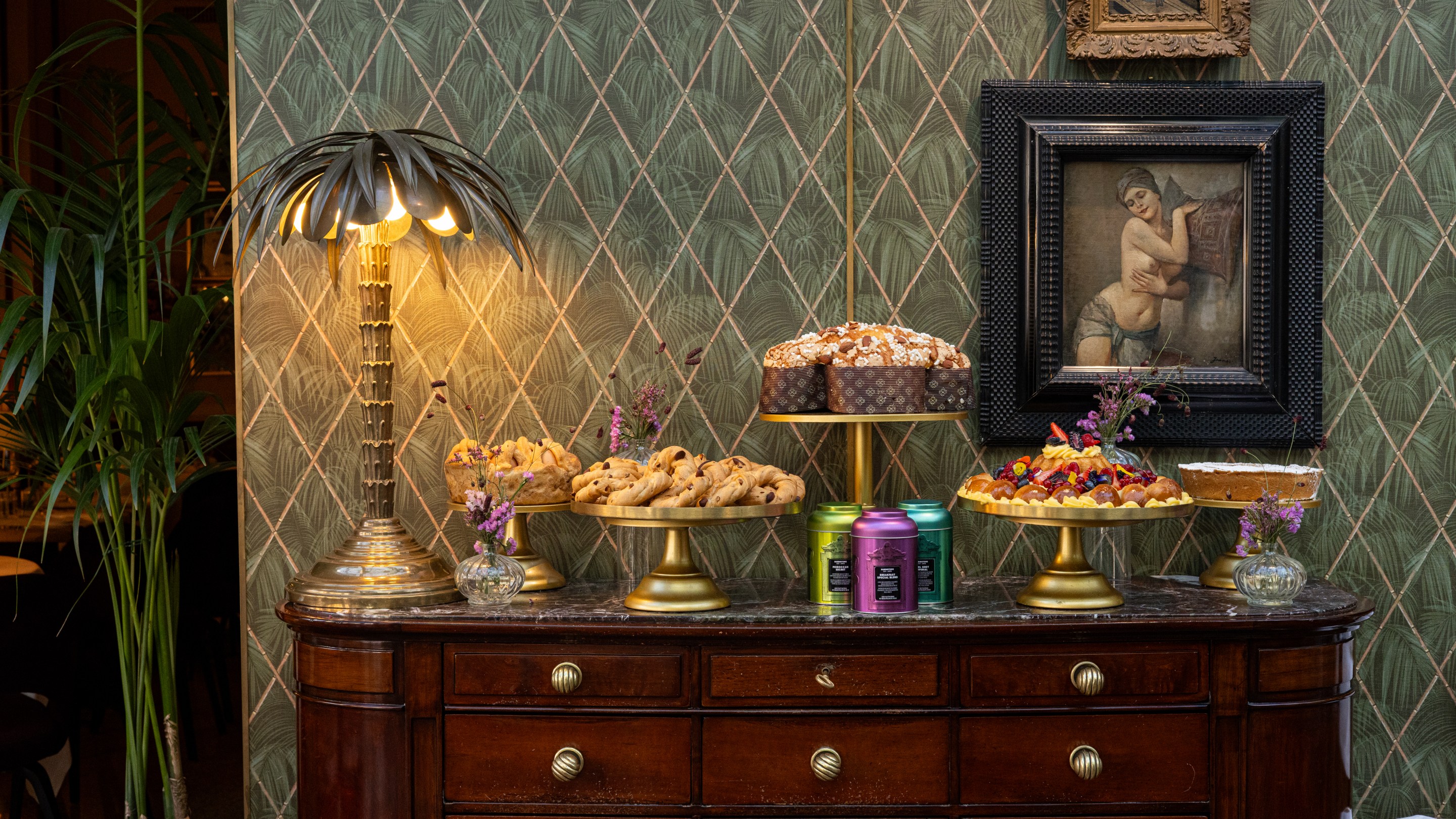 Easter pastries and colomba displayed inside Grand Hotel et de Milan. Courtesy of Grand Hotel et de Milan