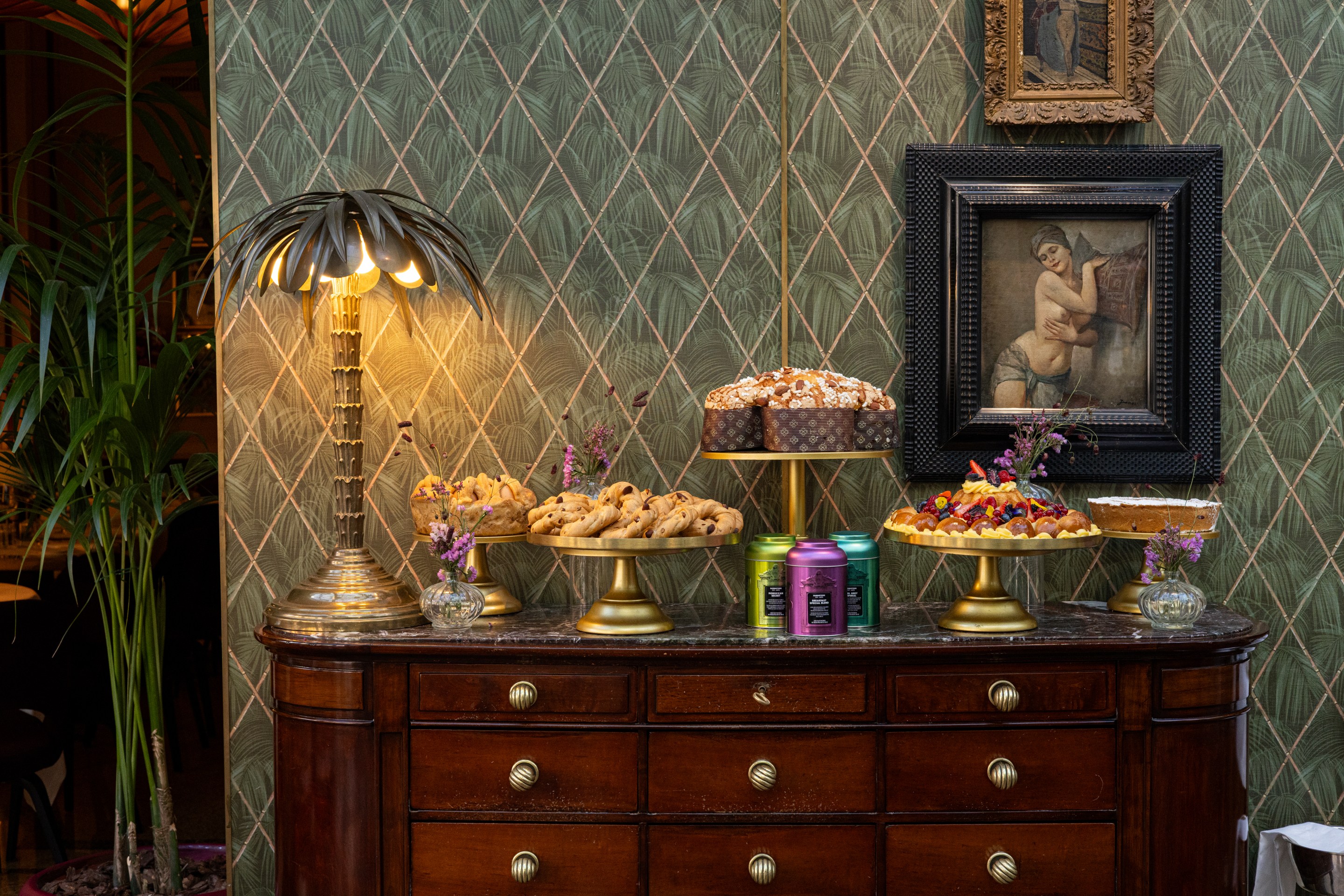 Easter pastries and colomba displayed inside Grand Hotel et de Milan. Courtesy of Grand Hotel et de Milan