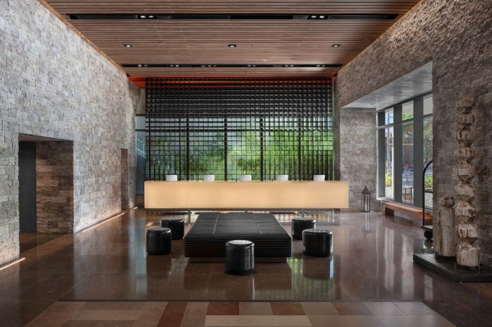 The lobby of EAST Miami.