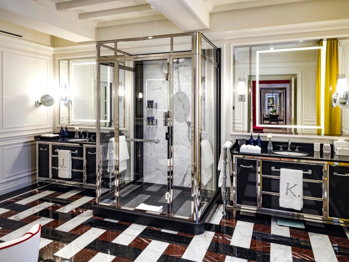 Luxury marble bathroom at Casa J.K. Place Roma.
