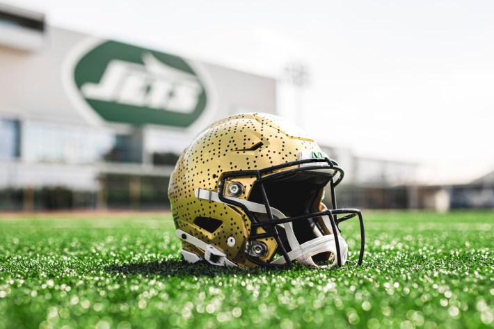 New York Jets football helmet representing the team's award-winning partnership with Parmigiano Reggiano.