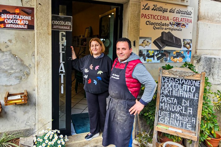 Giorgio and Maria Frisbj , Modica, Sicily.©Kevin Scanlon