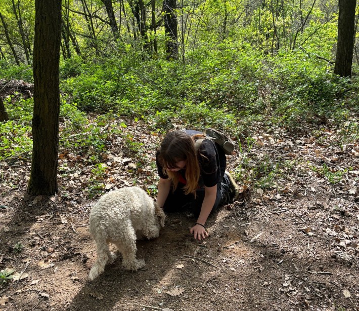 Vittoria and Alba digging for truffles