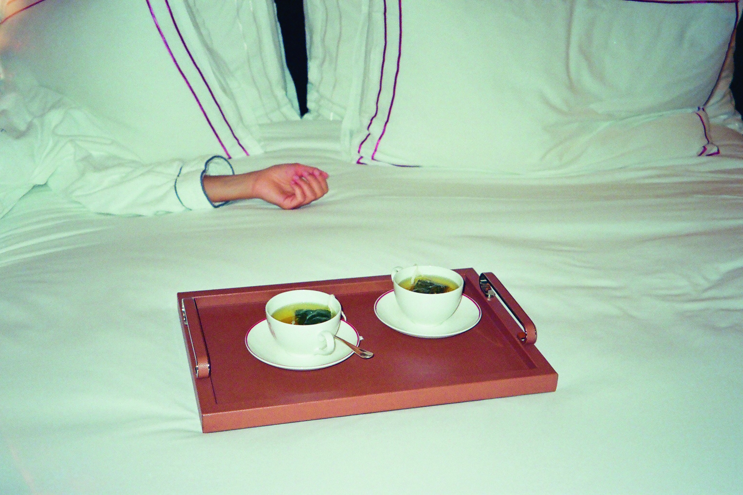 From With Tea by Maria Geyman © 2026 Rizzoli New York. Photo credit: © Maria Geyman.