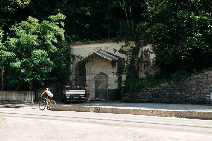 The understated entrance to the Fontina aging cellars in Pré Saint-Didier. Photo by Inbal Cabiri.