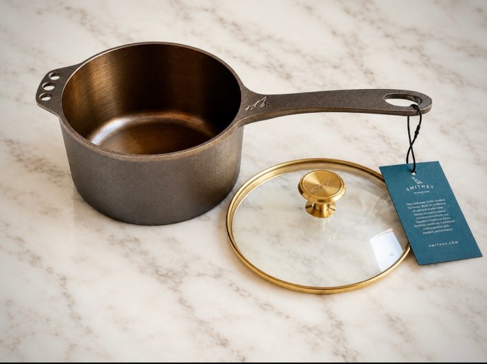 Smithey 1-quart cast-iron saucepan with glass lid